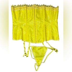 Frederick’s of Hollywood Corset Lingerie 2pc Set NWOT